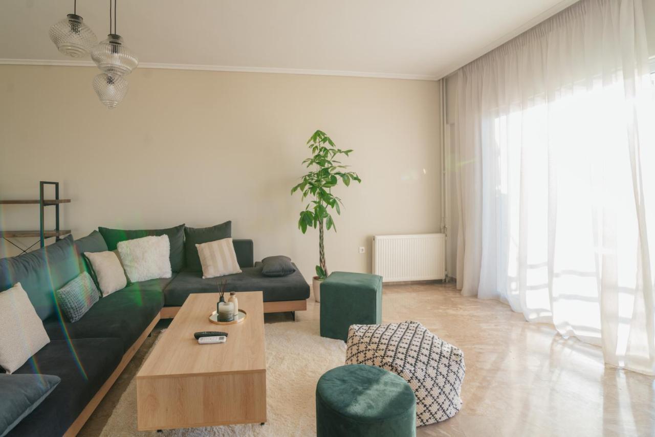 Sea Front Luxury Apartment باترا المظهر الخارجي الصورة